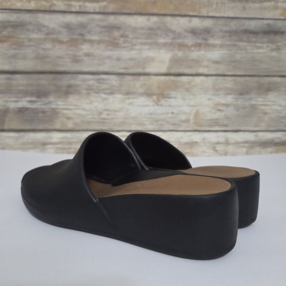 Gentle Souls by Kenneth Cole Gisele Wedge Slide Sandals Black Size 7 - Picture 4 of 15